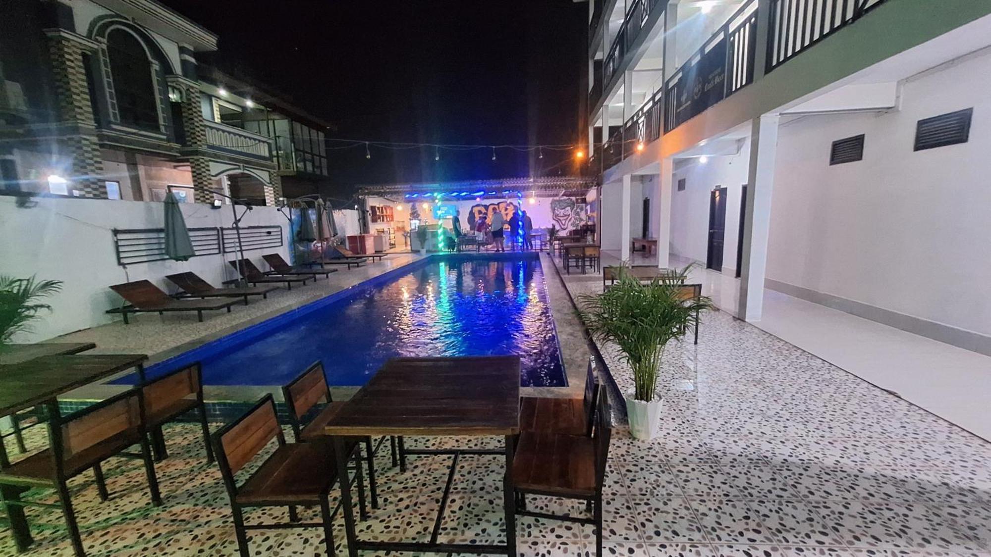 Vang Vieng Santara Backpackers Hostel Exterior foto